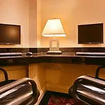 Best Western Plus Puyallup Hotel 