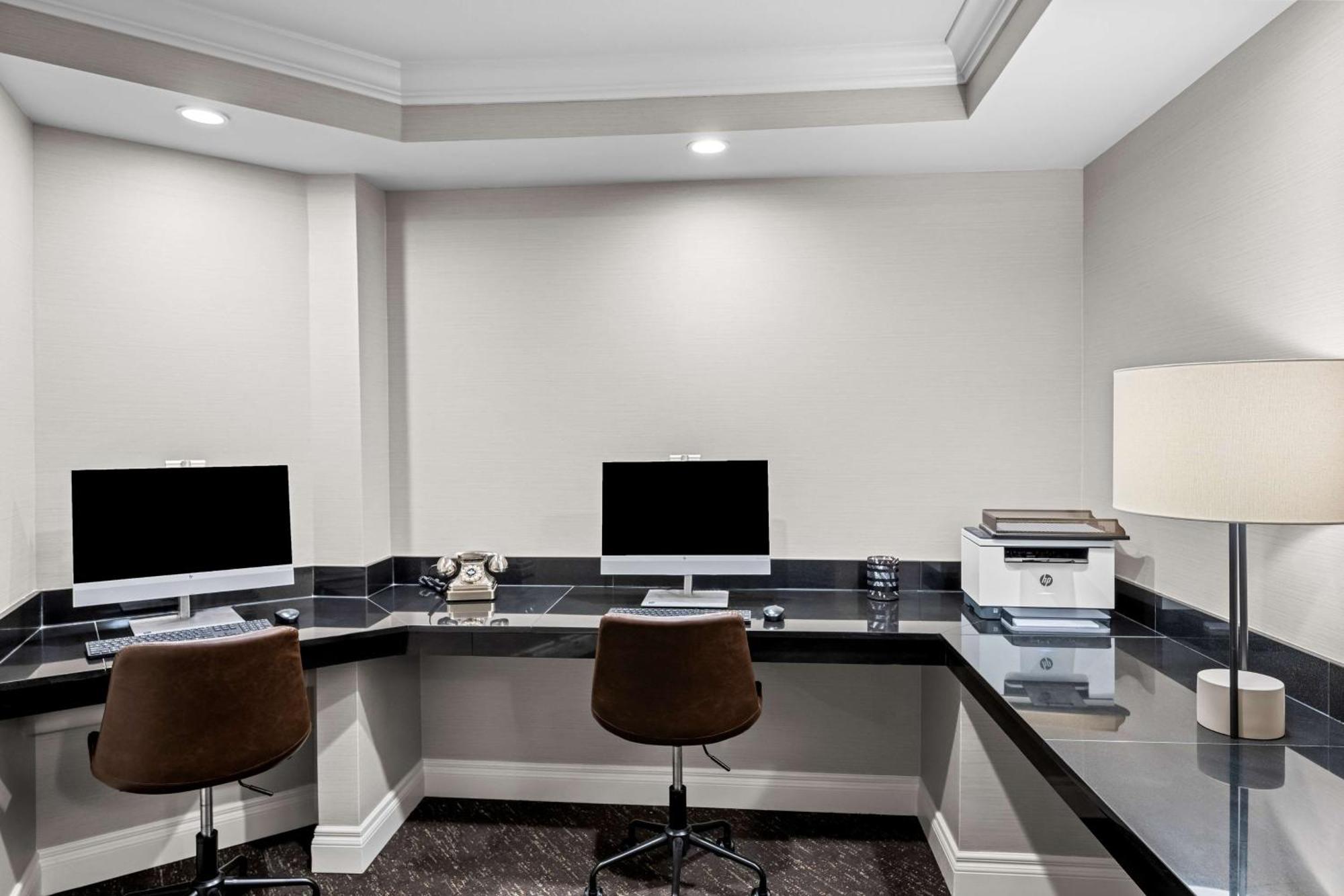 Western Hotel 3*